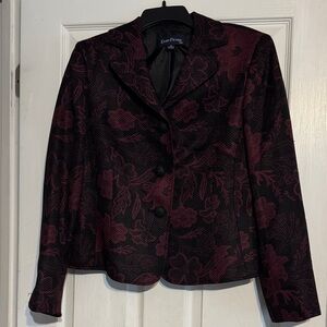 Evan Picone Women's Black and Burgundy Floral Blazer